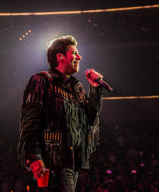 Elias Medina live in concert